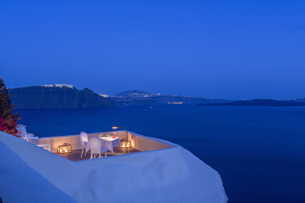 Canaves Oia Suites