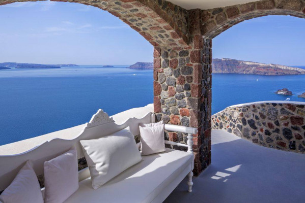 Canaves Oia Suites