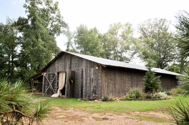 The Barn at Twin Oaks Ranch