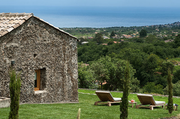 Monaci delle Terre Nere