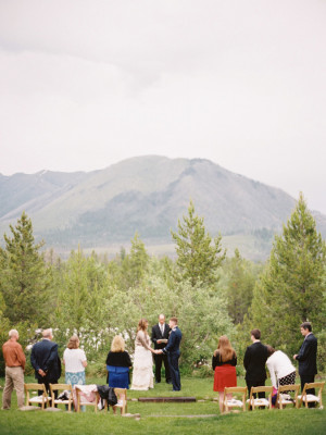 Glacier Park Weddings at Great Northern Resort