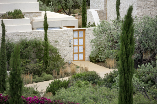 Amanzoe