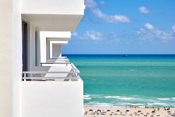 Loews Miami Beach