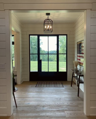 Stunning Modern Farmhouse In Leipers Fork