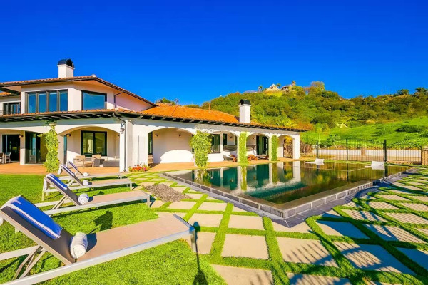 The Malibu Garden Estate