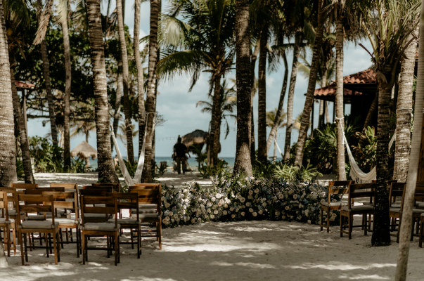 Petit Laffite Beach Front Hotel & Bungalows