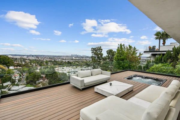 Exquisite LA View Home