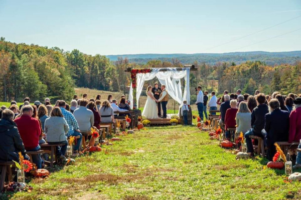 Dogwood Meadows Event Barn