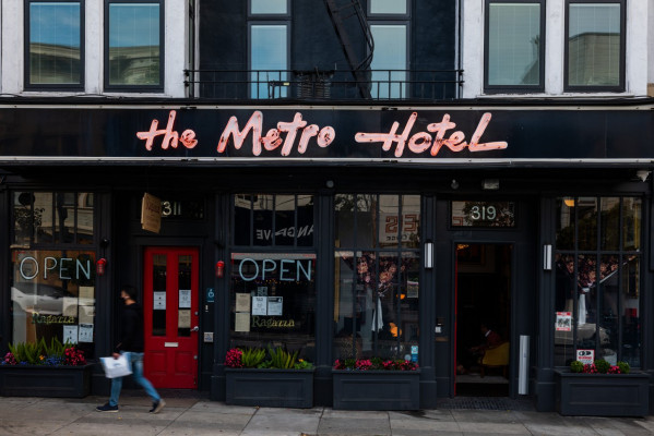 The Metro Hotel