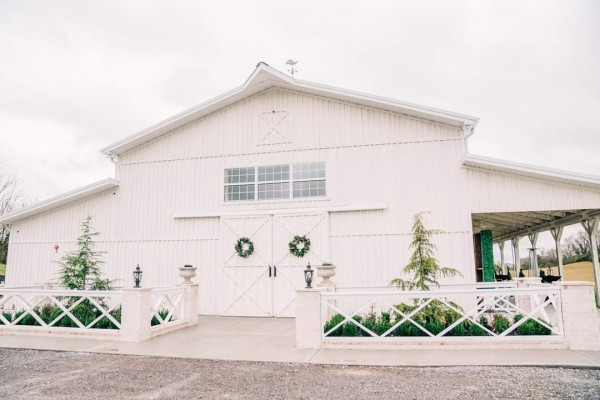 The White Dove Barn Beechgrove Tennessee United States Venue Report   Barn Venue Picture 