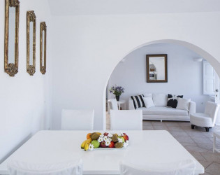 Canaves Oia Suites