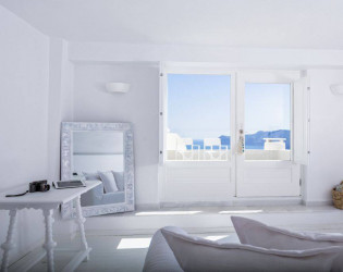 Canaves Oia Suites