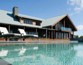 Spicers Peak Lodge