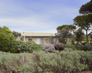 Flinders Beach Shack