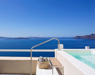 Canaves Oia Suites