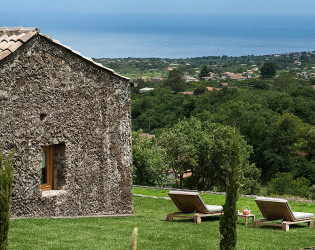 Monaci delle Terre Nere