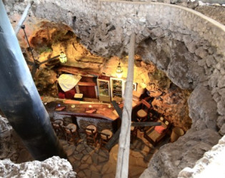 Ali Barbour's Cave Restaurant