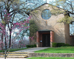 Little Chapel in-the-Woods