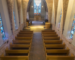 Little Chapel in-the-Woods