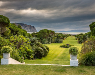 Paripuma Native Garden and Coastal Accommodation