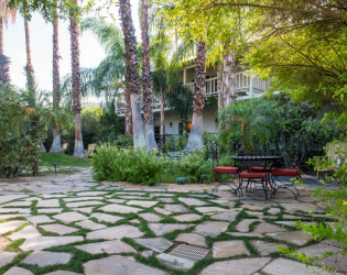 The Colony Palms Hotel and Bungalows