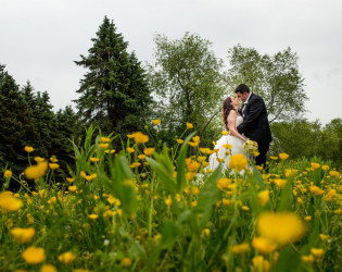 WoodsEdge Farm Weddings & Events