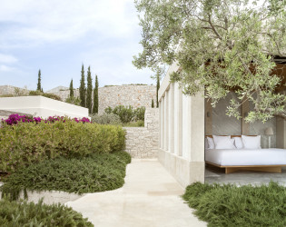 Amanzoe