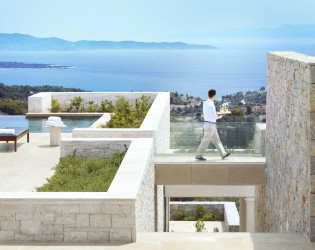 Amanzoe