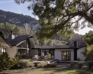 Modern California Ranch-style Farmhouse