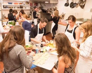 Parties That Cook Kitchen