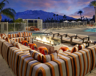 Doubletree by Hilton Palm Spring Golf Resort