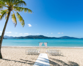 Hamilton Island Catseye Beach