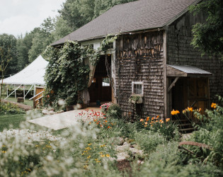 Caswell Farm & Wedding Barn