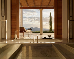 Amanzoe