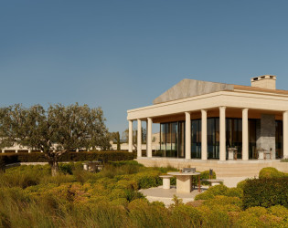 Amanzoe