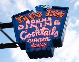 Taos Inn