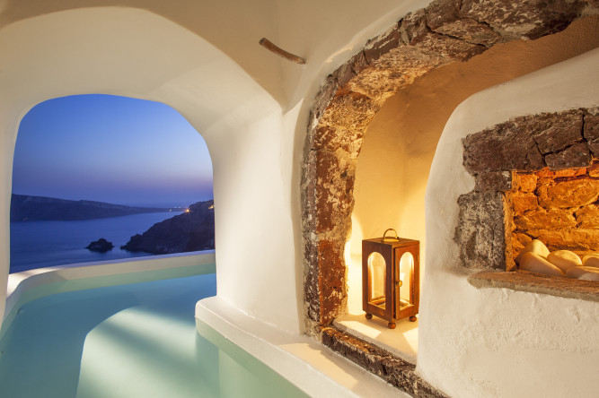 Canaves Oia Suites