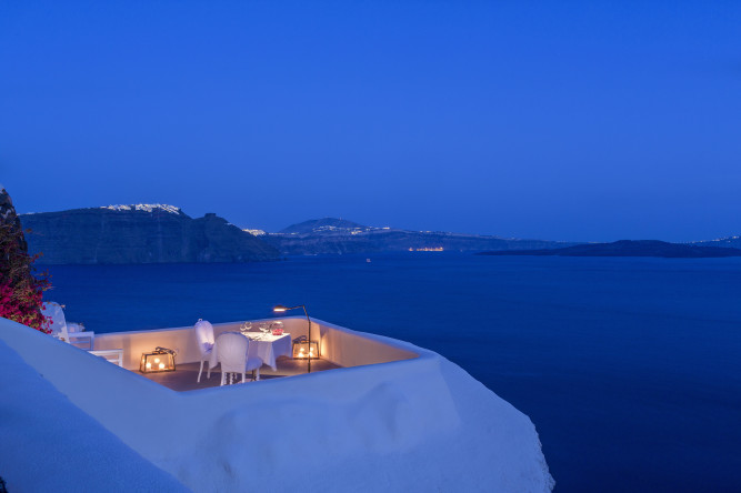 Canaves Oia Suites