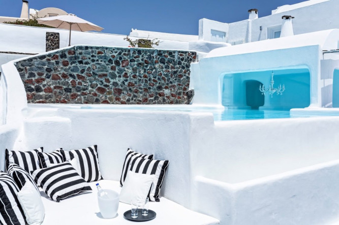 Canaves Oia Suites