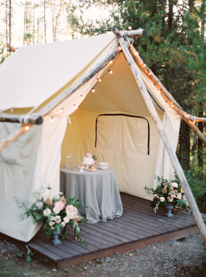 Glacier Park Weddings at Great Northern Resort