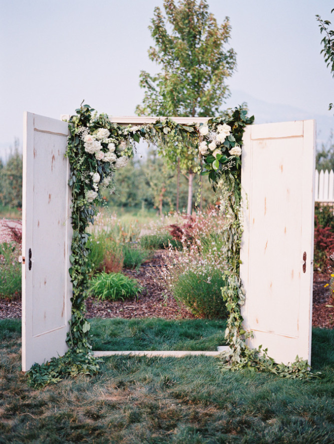 RoxyAnn Weddings at Hillcrest Orchard