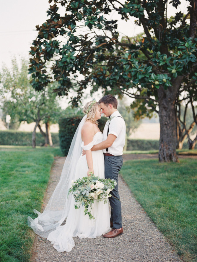 RoxyAnn Weddings at Hillcrest Orchard