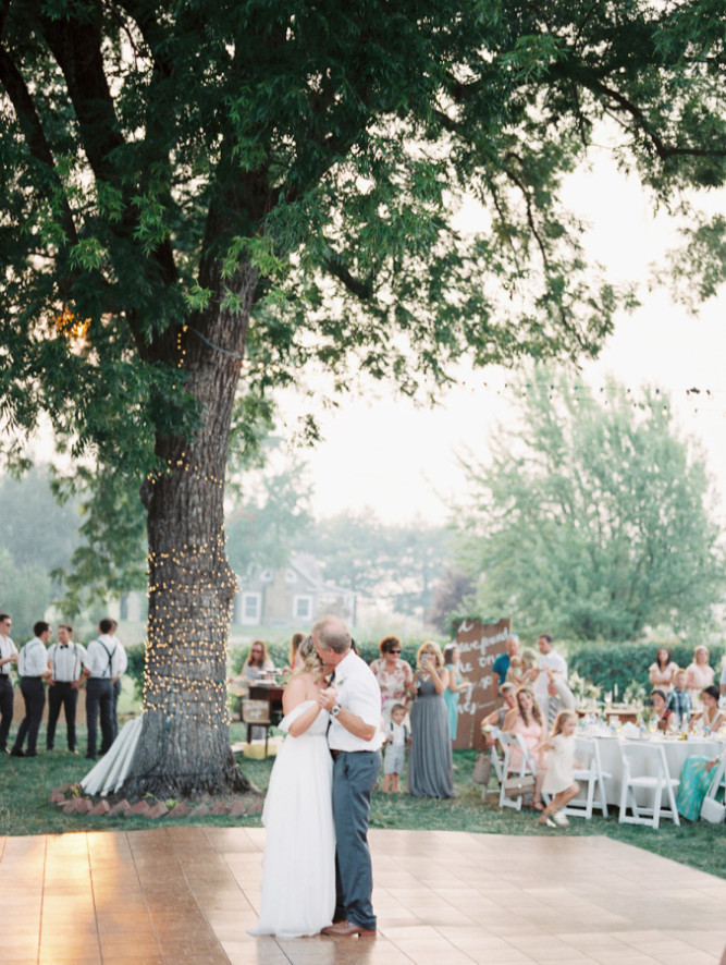 RoxyAnn Weddings at Hillcrest Orchard