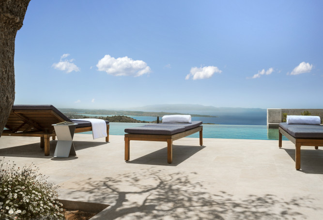 Amanzoe