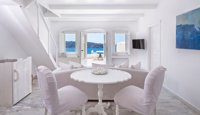 Canaves Oia Suites