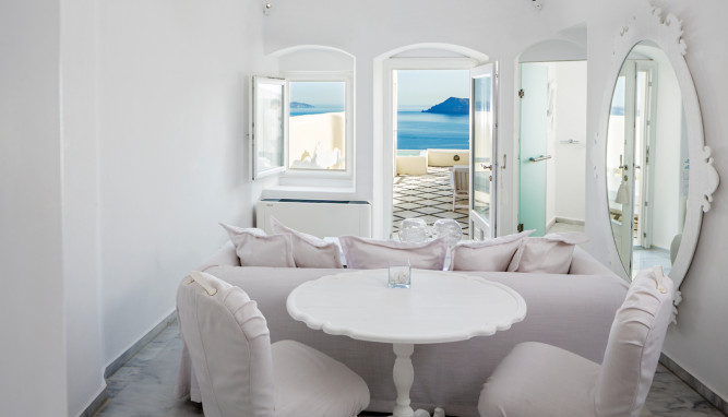 Canaves Oia Suites