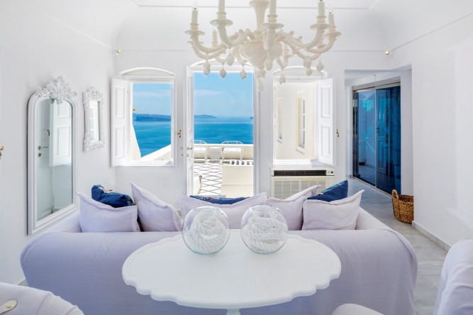 Canaves Oia Suites