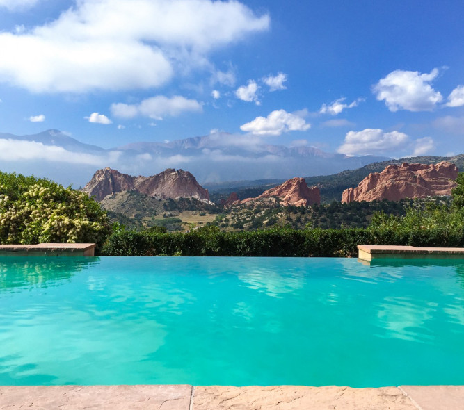 Garden of the Gods Resort and Club