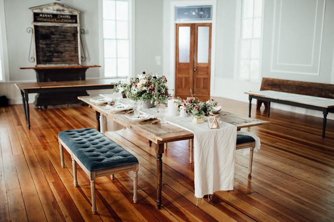 The Parlour at Manns Chapel