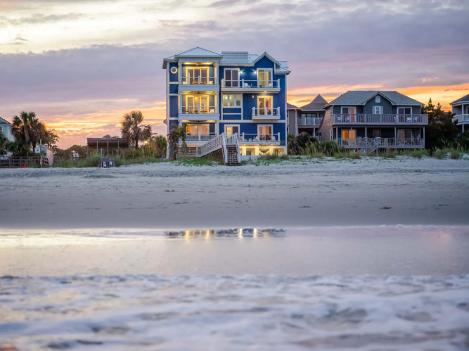 Wander Surfside Beach